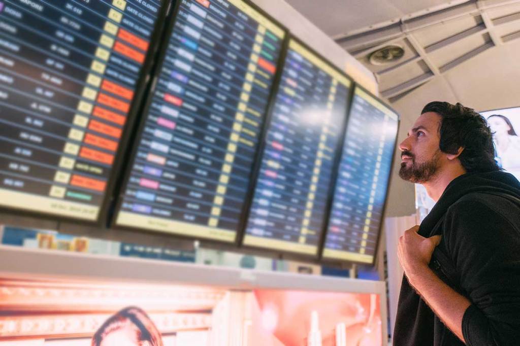 Peak Squeeze: Surviving air travel in the holiday season