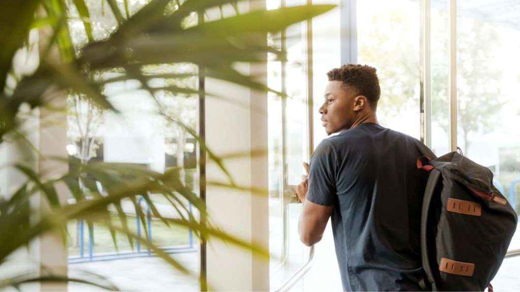 3 ways to help employees travel with confidence
