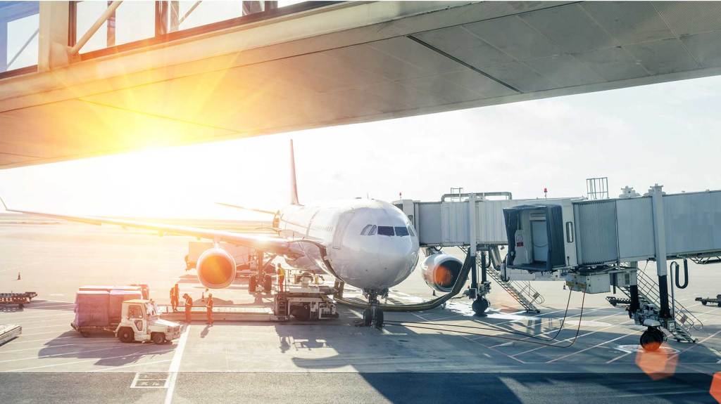 ​3 tips for including charter flight services in your travel program